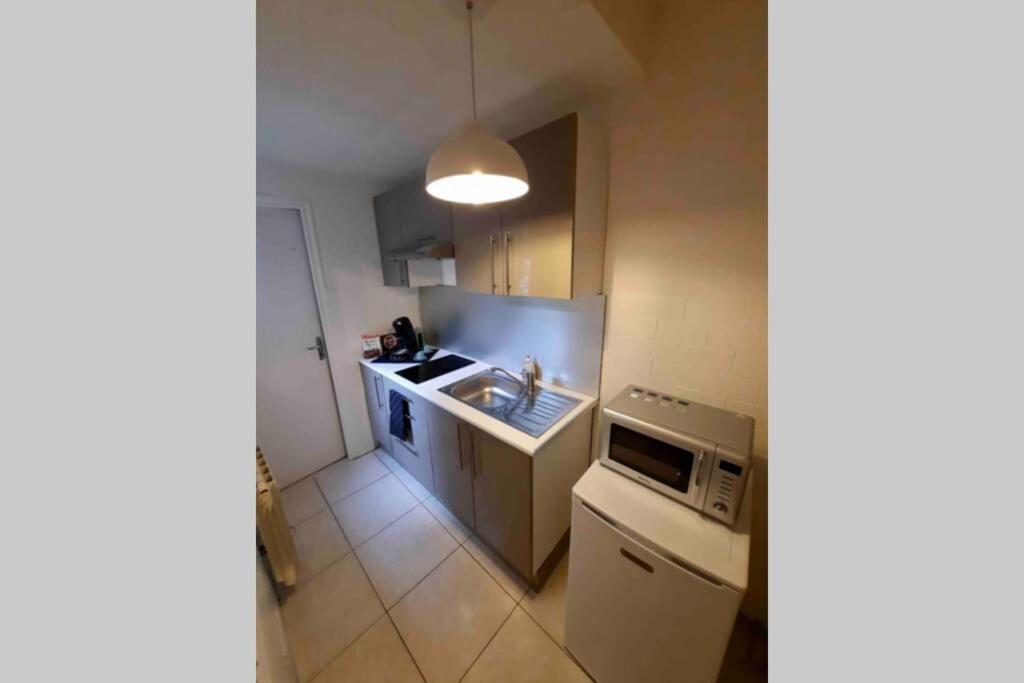 Grand Studio Confort Avec Exterieur Reims Bagian luar foto